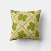 セントパーソナライズされたパトリックのラッキーなアイリッシュピロー クッション (裏面)