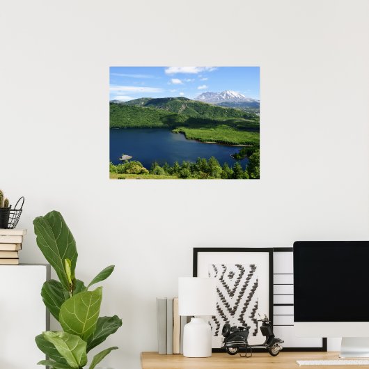 セントヘレンズ山のコールドウォーター湖の風景 ポスター (ホームオフィス)