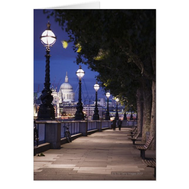 セントポール大聖堂 (正面)