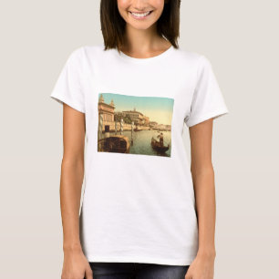 セントマークの近く、ベニス、イタリア Tシャツ