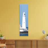 セントメアリーのライトハウスオンザコーストバーチカルキャンバス キャンバスプリント (インサイチュ (リビング))