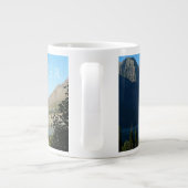 セントメアリー湖、山、氷河の国立公園 ジャンボコーヒーマグカップ (裏面)