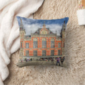 セントラルステーション、アムステルダムの観光スポット クッション (ブランケット)