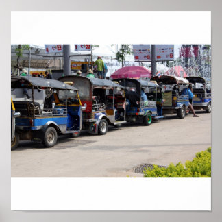 セントラルプラザトゥクトゥクス ポスター