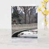セントラル・パークの弓橋写真 カード (黄色い花)