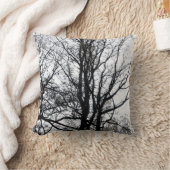 セントラル・パークの遅い秋のほとんど不毛の木B&W クッション (ブランケット)