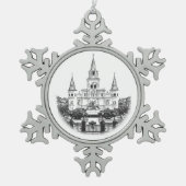 セントルイスのカテドラルのスケッチのクリスマス スノーフレークピューターオーナメント (正面)