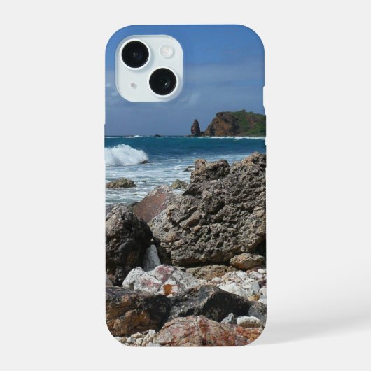 セント・トーマス島の岩場のビーチ iPhone 15ケース (裏面)