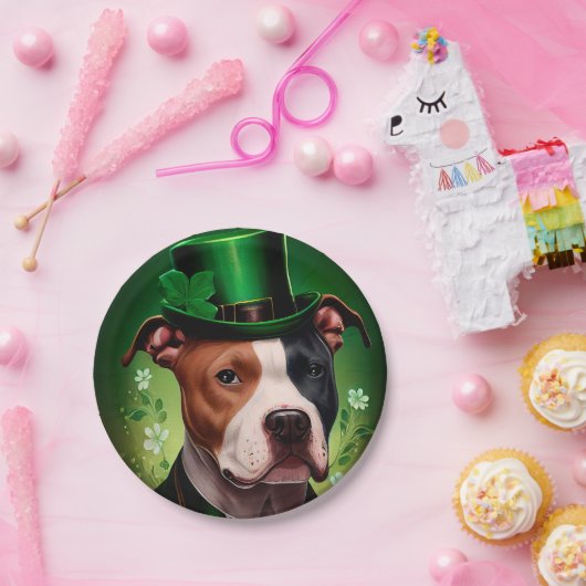 セント・パトリックの日にアメリカの(犬)スタッフォード犬 ペーパープレート (パーティー)