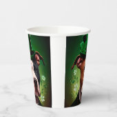 セント・パトリックの日にアメリカの（犬）スタッフォード犬 紙コップ (左)