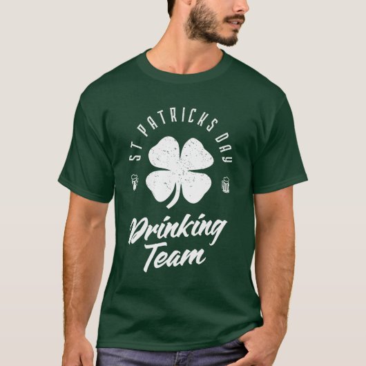 セント・パトリックの日の飲みチーム Tシャツ (正面)