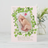 セント·パトリックの赤ちゃん少女写真出産発表 案内状 (スタンド正面)