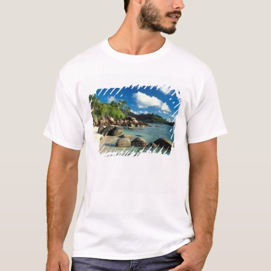 セーシェル、マヘ島、アンスロワイヤルビーチ。3 Tシャツ (正面)