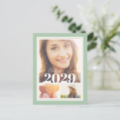 セージと金ゴールド3写真卒業パーティー招待状 案内ポストカード (スタンド正面)