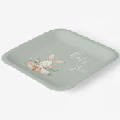 セージエレガントグリーンベビーラブスクリプト赤ちゃんシャワー ペーパープレート (傾斜あり)