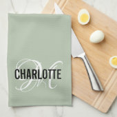 セージエレガント・グリーン・モノグラム名 キッチンタオル (四つ折り)