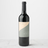 セージグリーンとクリームのモダンなイニシャル結婚式 ワインラベル (正面)