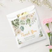 セージグリーンとクリームフローラ誕生会 フェイバーバッグ (封をした状態)