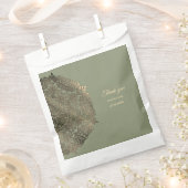 セージグリーンと金ゴールド結婚ズウィズエレガントラグジュアリー フェイバーバッグ (クリップ留めされた状態)