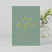 セージグリーンのスクリプトフォイル結婚式Save the Date 箔招待状 (立ち正面)