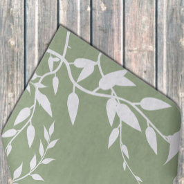 セージグリーンの植物の葉を使ったブライダルシャワー 薄葉紙