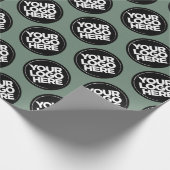 セージグリーンの繰り返しロゴの背景 ラッピングペーパー (角)