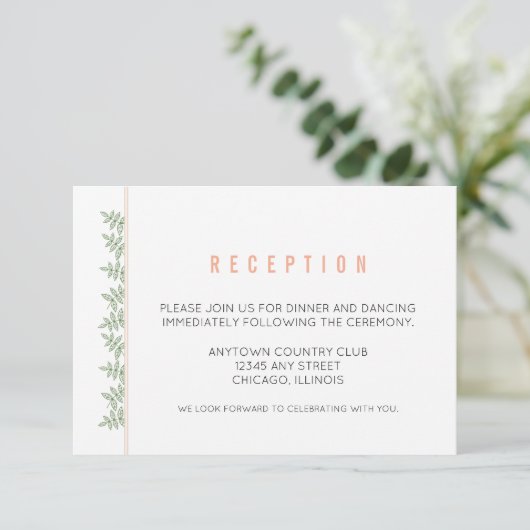 セージグリーンの葉の珊瑚ボーダー レセプション エンクロージャーカード (スタンド正面)