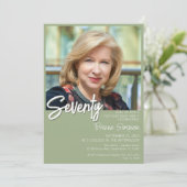 セージグリーンの70歳誕生日写真招待状 招待状 (スタンド正面)