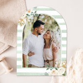 セージグリーンアイボリーフローラムーンアーチブライダルシャワー 招待状