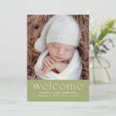 セージグリーンウェルカムベビーフォト誕生 案内状 (スタンド正面)
