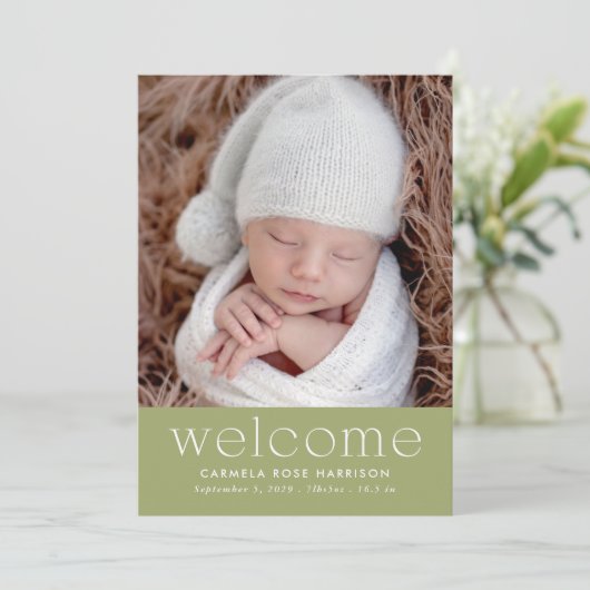 セージグリーンウェルカムベビーフォト誕生 案内状 (スタンド正面)