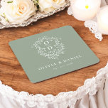 セージグリーンフローラモノグラム結婚ズクレストモダン スクエアペーパーコースター<br><div class="desc">モノグラムのエレガントクレスト広場紙コースターを使用しモダンて結婚、お使いのお祝いにtouchを追加する。洗練されたモノグラムのクレストデザインを備え、これらのコースターは結婚式、婚約パーティ、またはブライダルシャワーに最適である。正方形スタイリッシュの形状と吸収高品質性の紙表面保護は、あなたの装飾を高める。touch用のイニシャルでパーソナライズユニーク。これらのコースターは、ゲストのための実用的でシックな記念品であり、あなたの特別な日は美しく思い出に残る。</div>