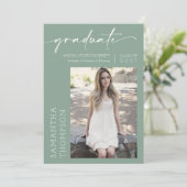 セージグリーンミニマリスト2写真卒業パーティー 招待状 (スタンド正面)