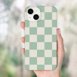 セージグリーンレトロチェック Case-Mate iPhone 14ケース<br><div class="desc">トレンディーbohoチェッカーボードプリント電話ケースのセージ緑とオフ白の色。デザインツールを使用して、独自のモノグラム、名前、その他の文字を追加したり、背景色を変更してデバイスのカバーを作成したりすユニークる。</div>