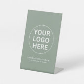 セージグリーンロゴ&文字lプロフェッショナル事業 台座サイン (正面)