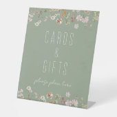セージグリーンワイルドフラワーブライダルシャワーカードギフト 台座サイン (正面)