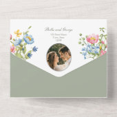 セージグリーンワイルドフラワー庭園の結婚式 オールインワン招待状 (裏面)