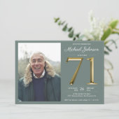 セージグリーン金ゴールド文字クラスフォト71誕生日 招待状 (スタンド正面)