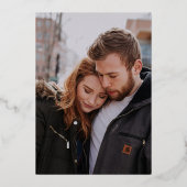 セージグリーン&金ゴールドシンプルミニマモダンリスト結婚ズ 箔招待状 (裏面)