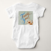 セージフローラ列車ボーイベビーシャワーギフト ベビーボディスーツ (裏面)