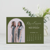 セージミニマルグリーンアーチブリデスメイド提案カード 招待状 (スタンド正面)
