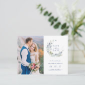 セージ海軍植物性リース結婚式日付を保存 案内ポストカード (スタンド正面)