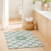 セージ緑と白シーシェル沿岸モノグラム バスマット