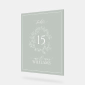 セージ緑のクレストモノグラム結婚のテーブル番号 アクリルサイン (傾斜)