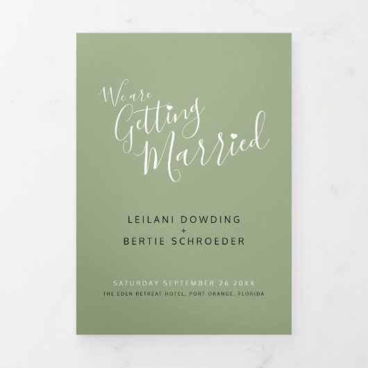 セージ緑の文字と白の小さなハート結婚の 三つ折り招待状 (カバー)