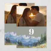 セージ緑の水の色の山の写真テーブル番号 招待状 (正面/裏面)