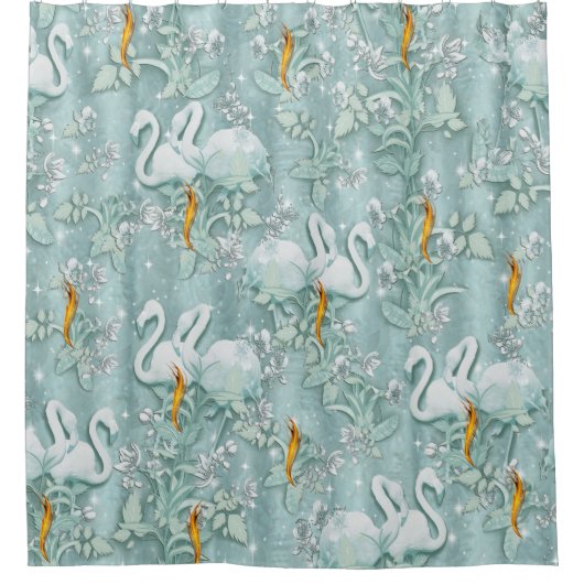 セージ緑の絹のカーテンとフラミンゴスの花 シャワーカーテン (正面)