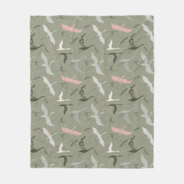 セージ飛んでいるグリーンパターンの可愛い鳥 フリースブランケット