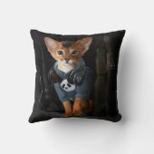 セーターを着たアビシニアンの子猫 クッション (裏面)