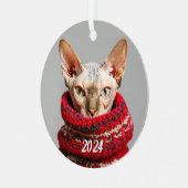 セーターを着た毛のないスフィンクス猫 メタルオーナメント (正面左)